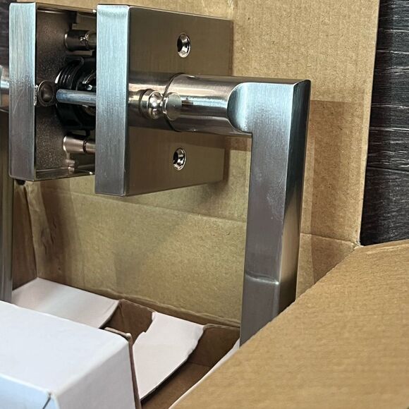 Modern Brushed Nickel Metal Interior Door Handles with Lock. Halifax Square. NIB - Picture 8 of 9